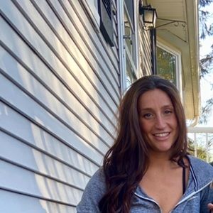 Meet your Posher, Olivia